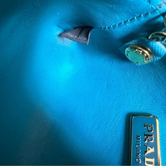 Prada Key Zip Pouch Made in Italy Authentic - Picture 15 of 16